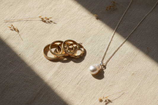 The Best Minimalist Jewellery for Everyday Wear